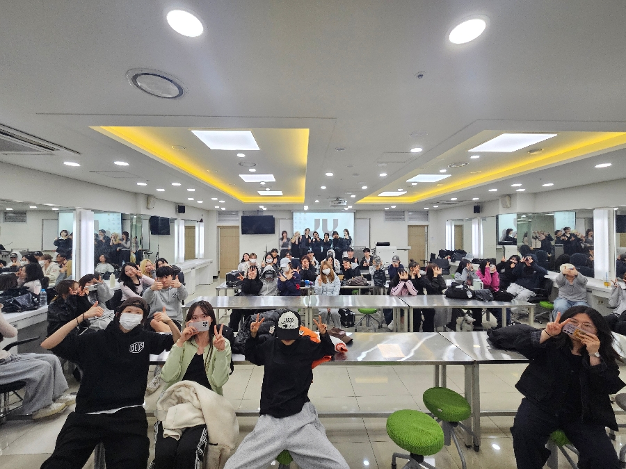 준오헤어반 1,2기 선배 초청 Q&A 진행 대표이미지