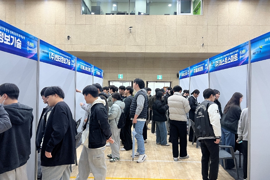 [2025.12.17 ~ 2025.12.18] 졸업작품전시회 - 부스체험 대표이미지