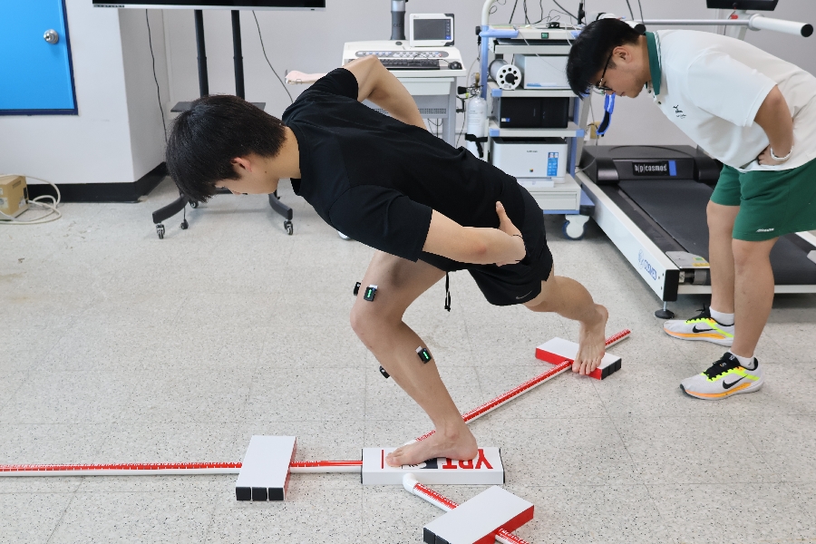 근전도계를 활용한 연구 대표이미지