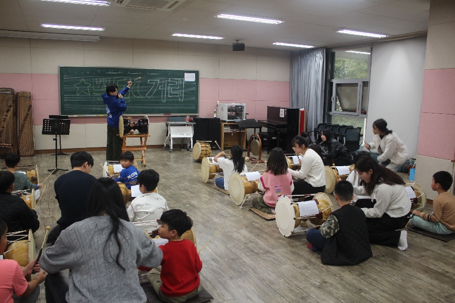 2025년도 학술제 대표이미지