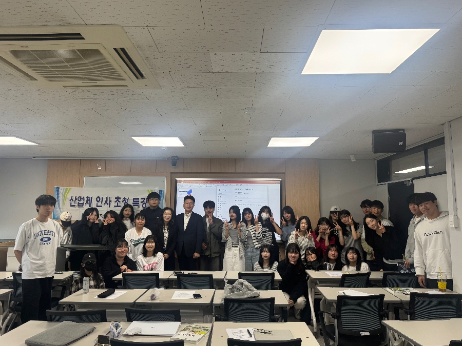 2025년 취업 전략과 방향_자소서와 실전면접 핵심전략(삼성웰스토리 이재혁 상무님) 대표이미지