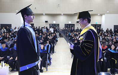 2025학년도 전기 학위수여식 개최…1,353명 학위 수여 대표이미지